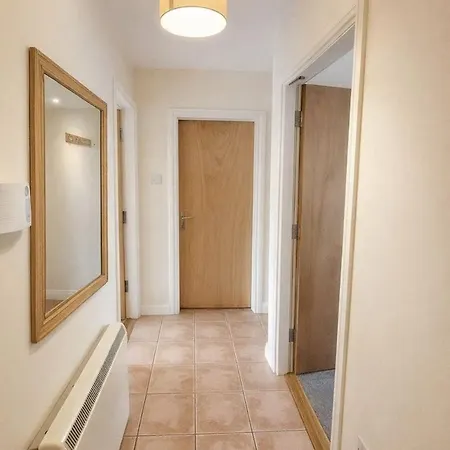 Cozy Ballintemple Pad, 2br Near With Parking * كورك