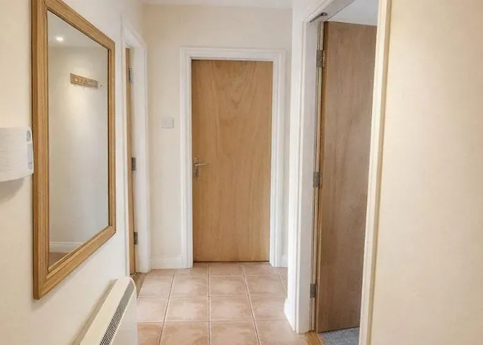 Cozy Ballintemple Pad, 2br Near With Parking * كورك